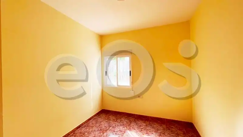Schlafzimmer von Einfamilien-Reihenhaus zum Verkauf in Cortes de la Frontera