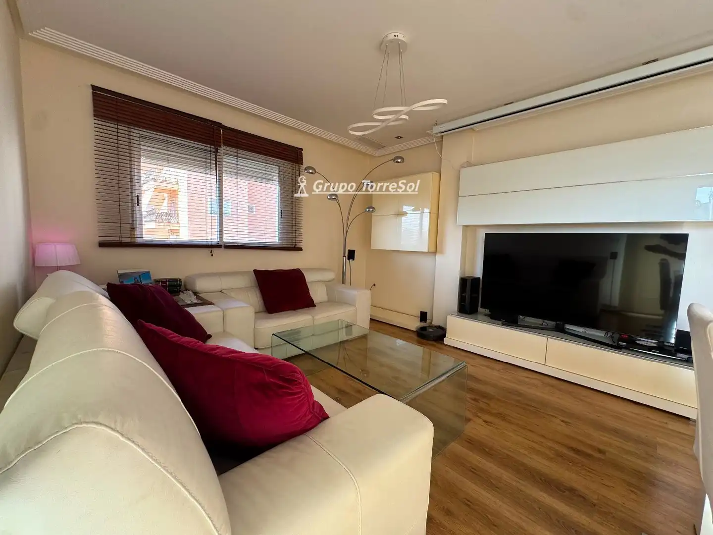 Living room of Flat for sale in Elche / Elx  with Air Conditioner, Heating and Terrace