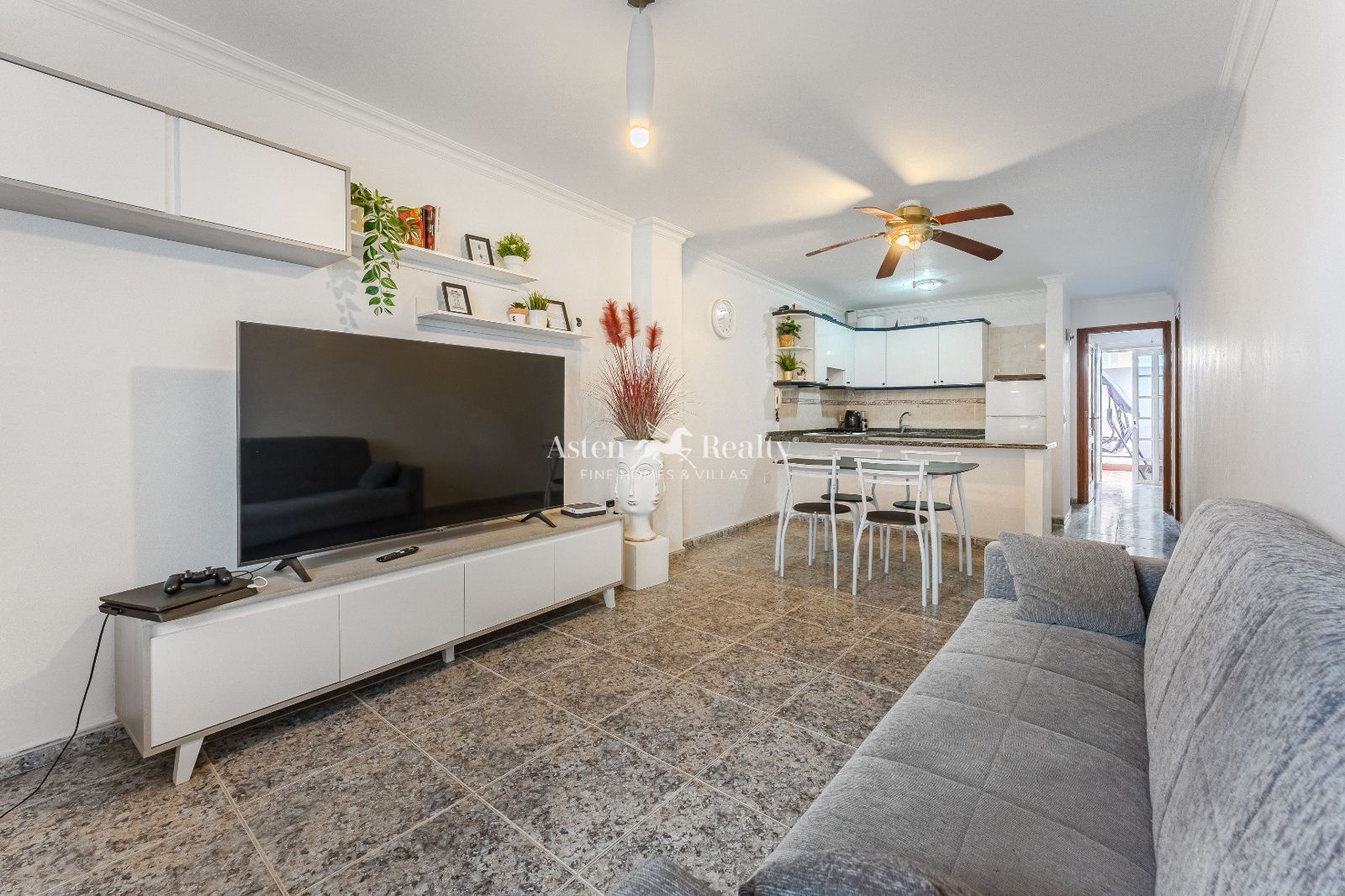 Sala d'estar de Pis en venda en Santiago del Teide amb Terrassa, Traster i Moblat