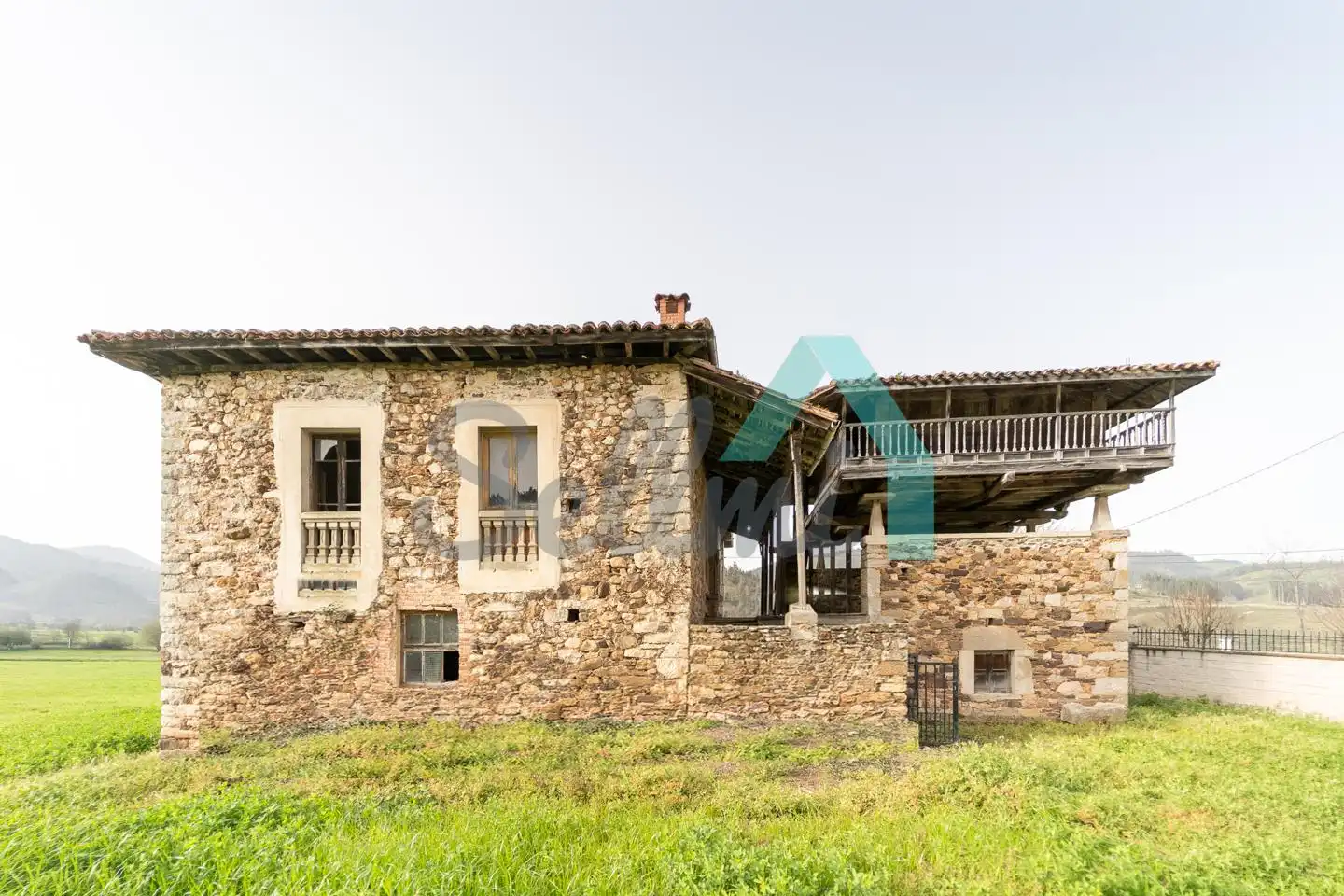 Casa o xalet en venda a Llamas, Salas