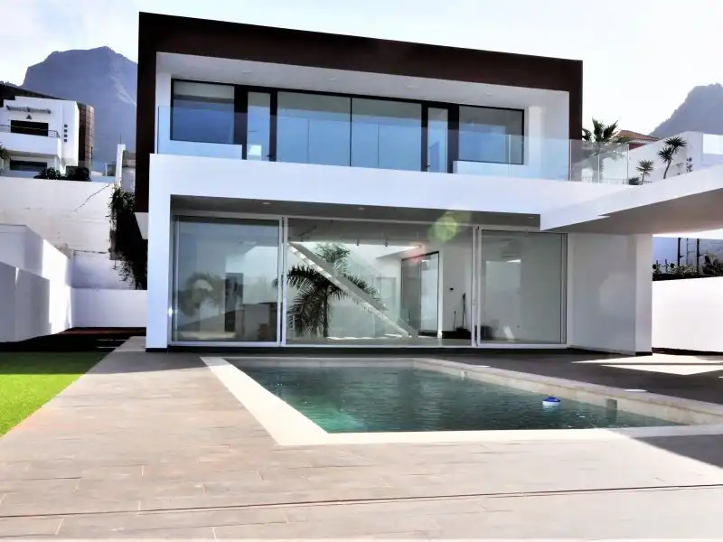 House for sale in Costa Adeje