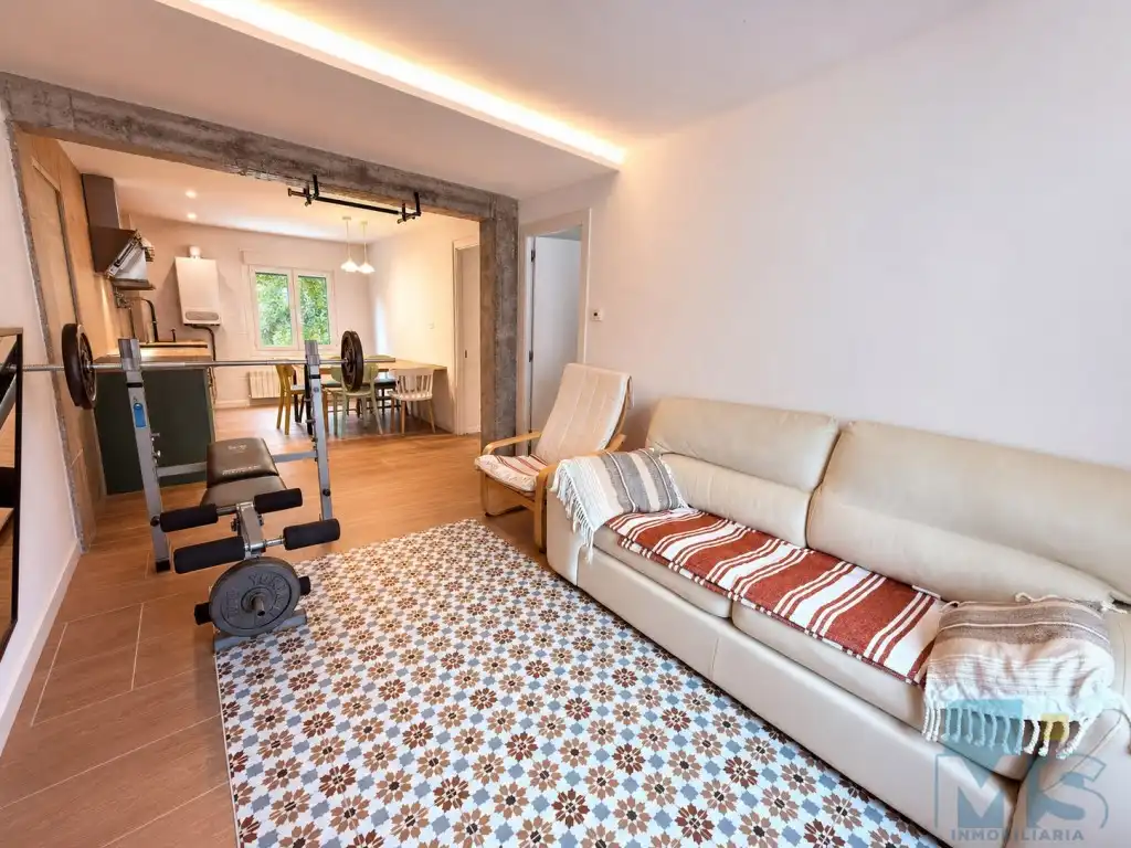 Wohnzimmer von Wohnung zum Verkauf in Pasaia mit Ofen