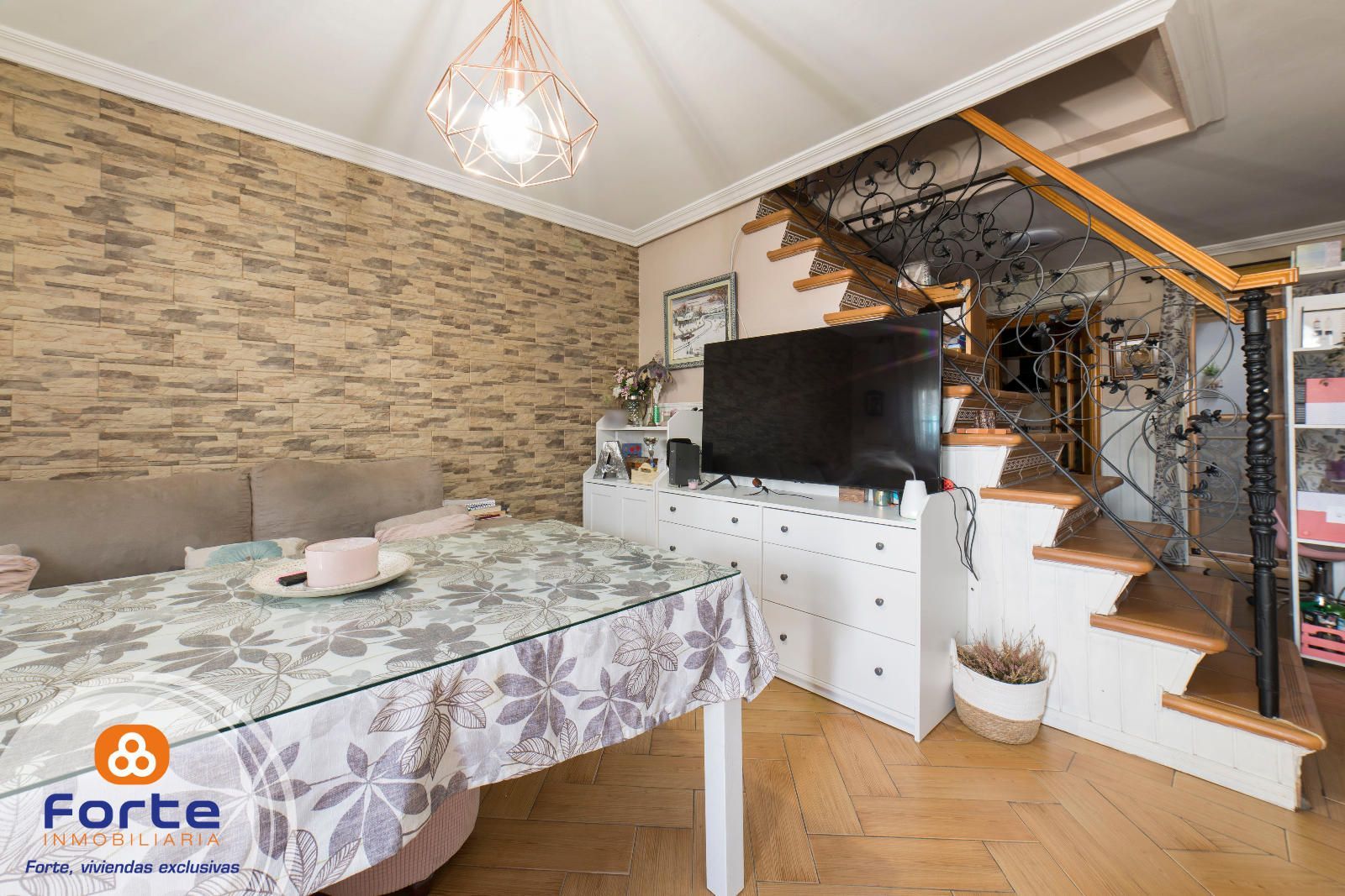 Dining room of House or chalet for sale in  Córdoba Capital  with Air Conditioner, Heating and Storage room
