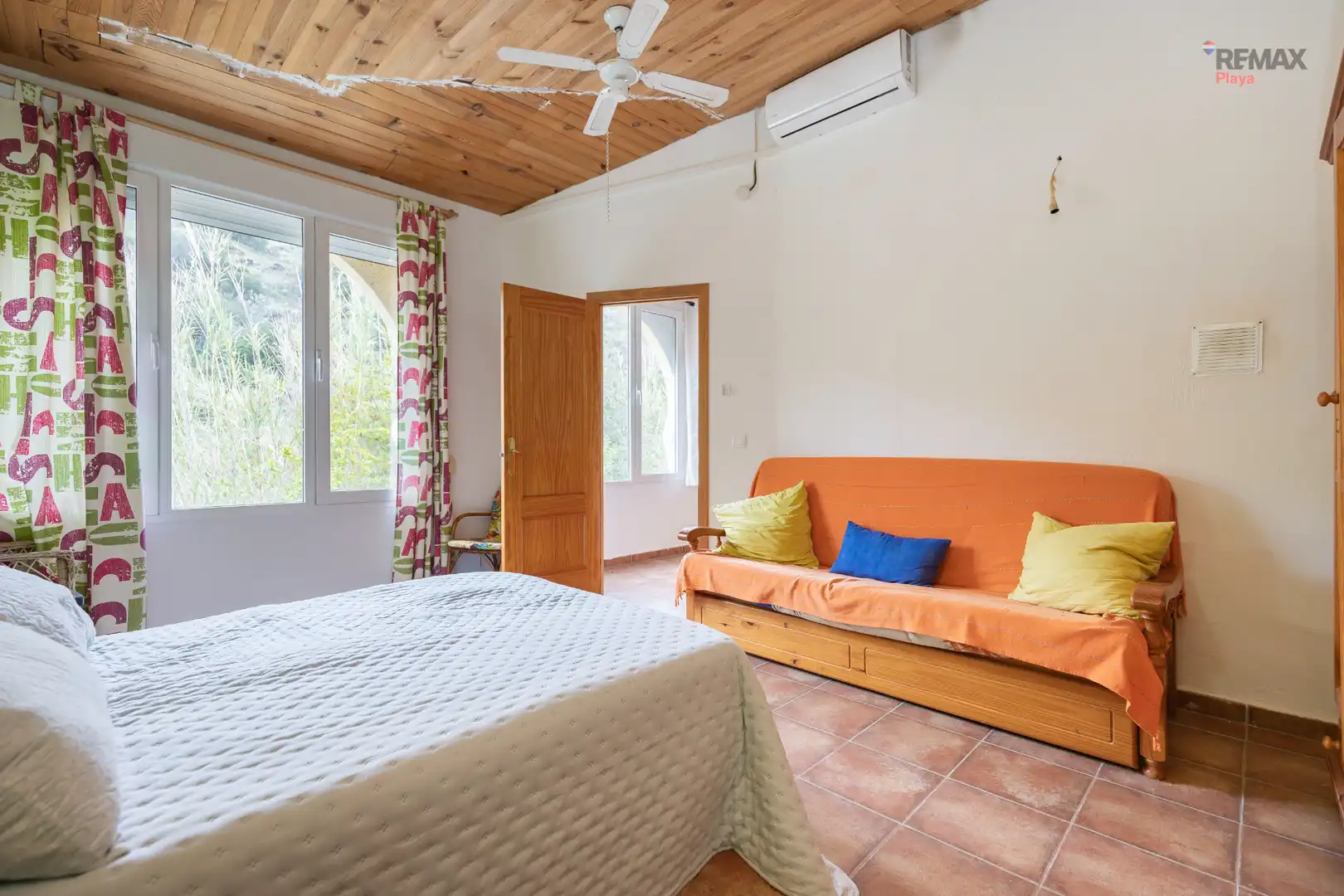 Detached house with pool for sale in Calle Águilas, imagen 21