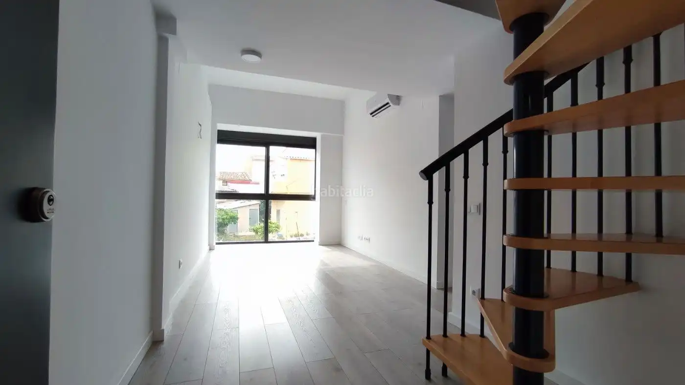 Piso con ascensor en alquiler en Carrer Llevant 16, imagen 3