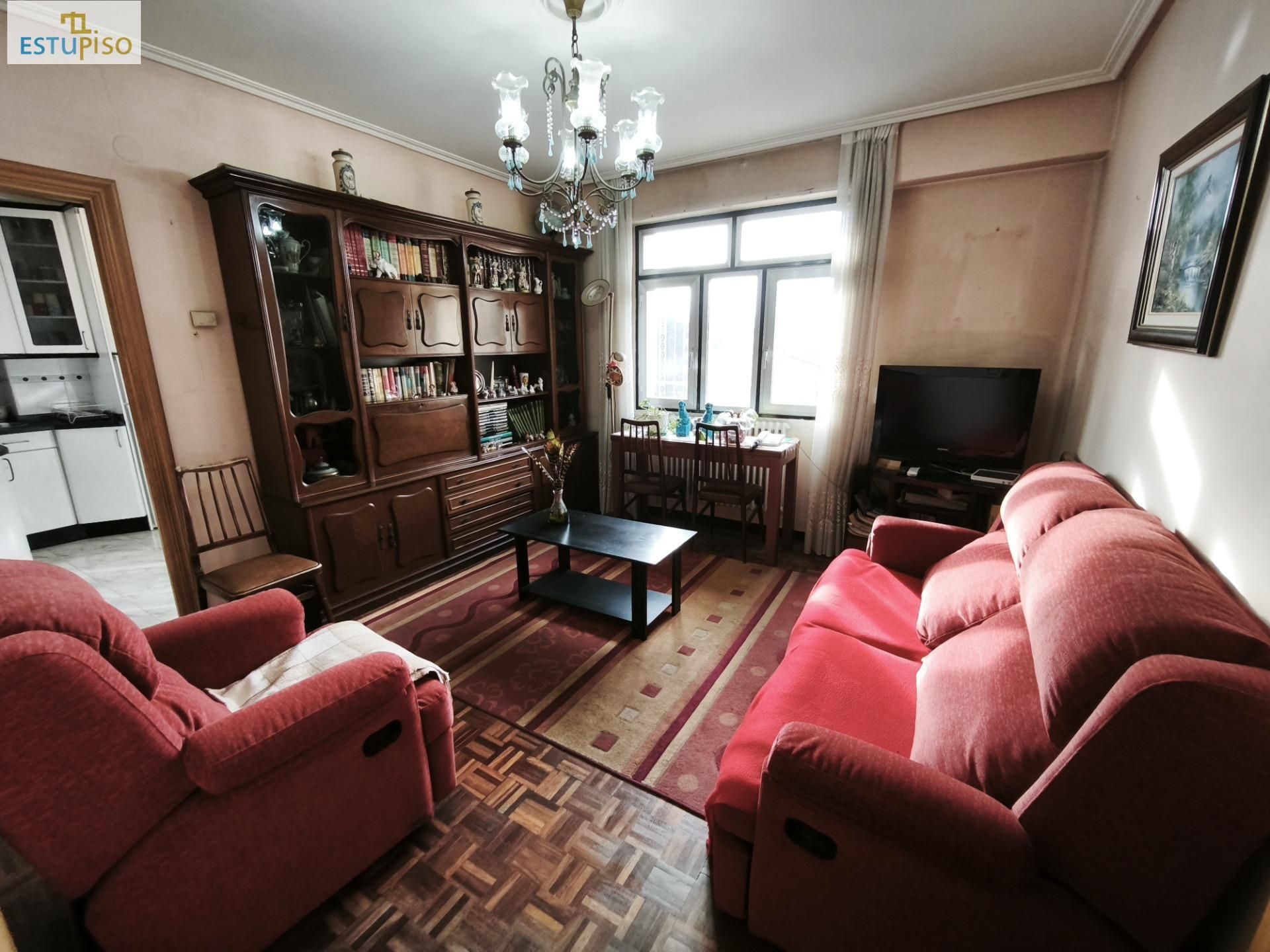 Flat for sale in Calle OLAGUIBEL, Judimendi