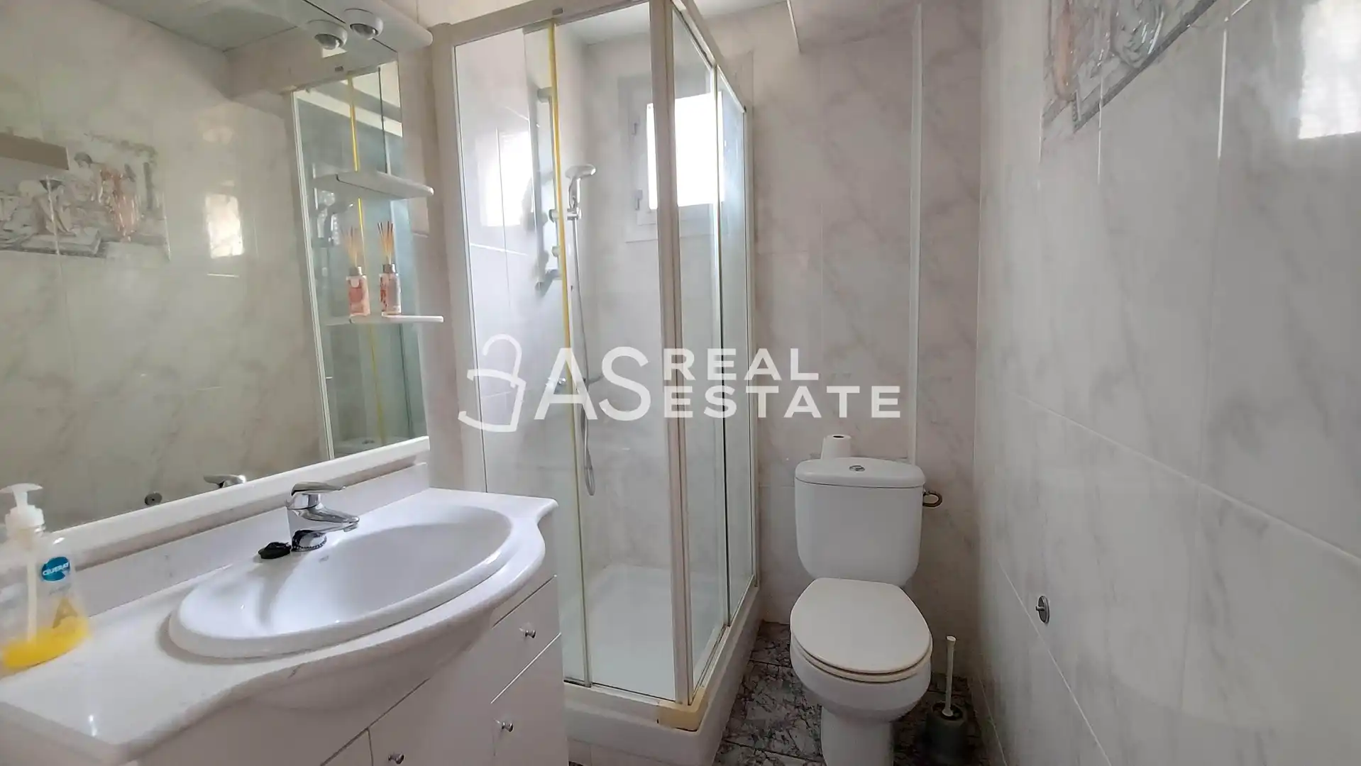 Baño de Piso en venta en Badia del Vallès con Amueblado