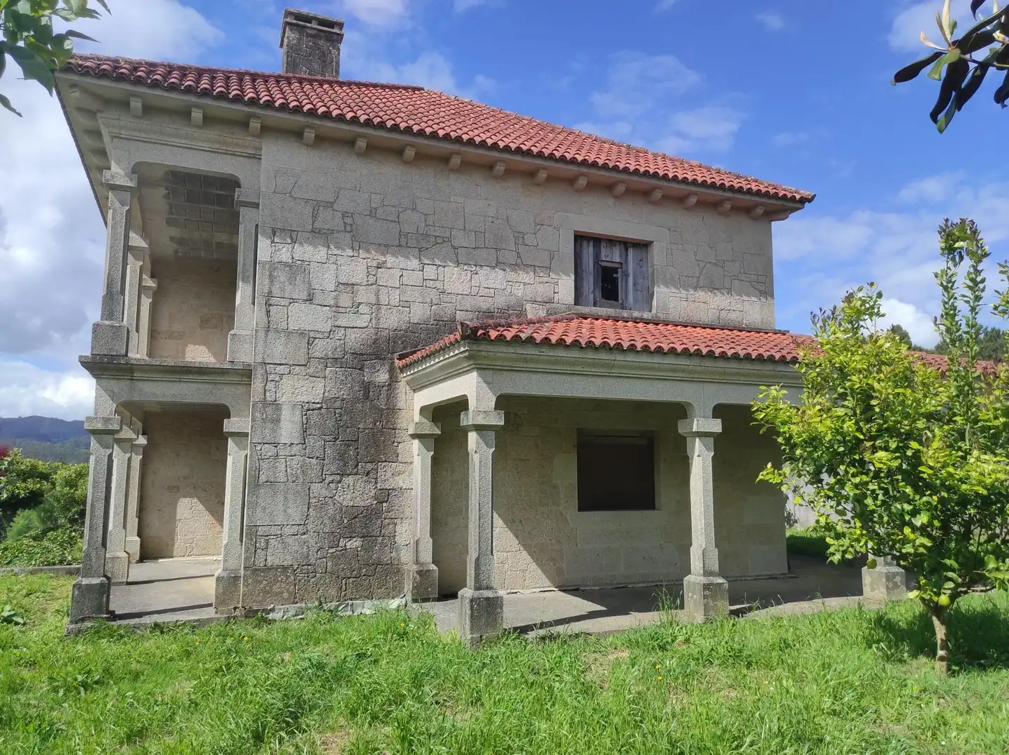 Exterior view of Houses for sale in Santiago de Compostela   with Private garden and Terrace