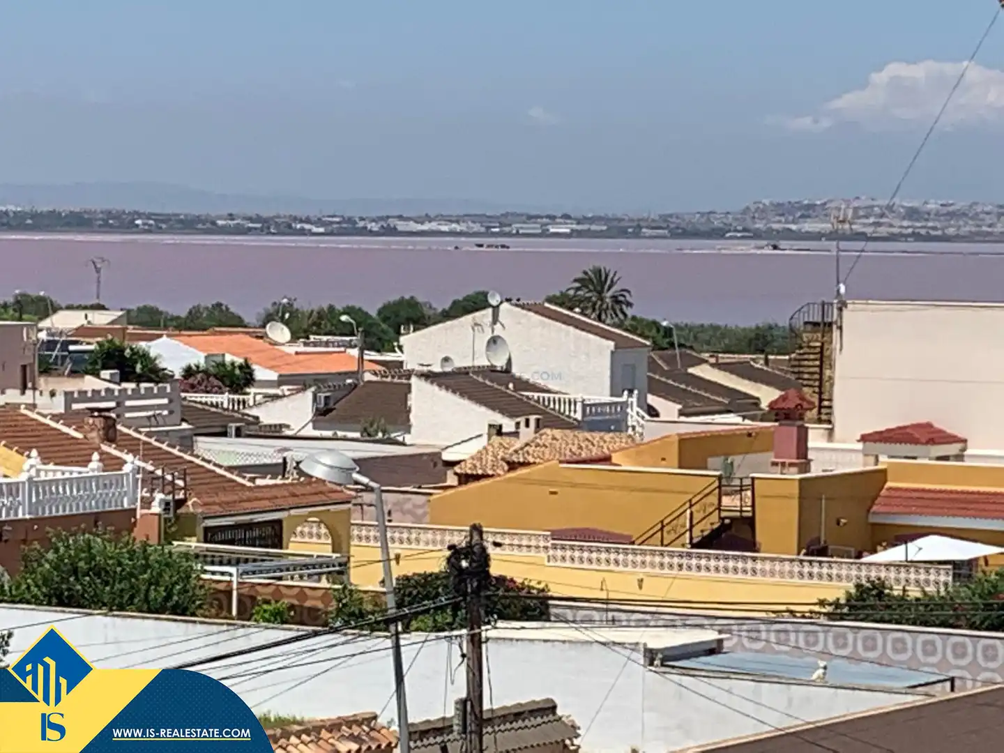 Chalet con piscina en venta en Los Balcones - Los Altos, imagen 15