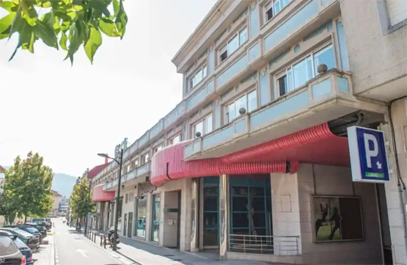 Vista exterior de Local en venta en Nigrán con Aire acondicionado y Calefacción