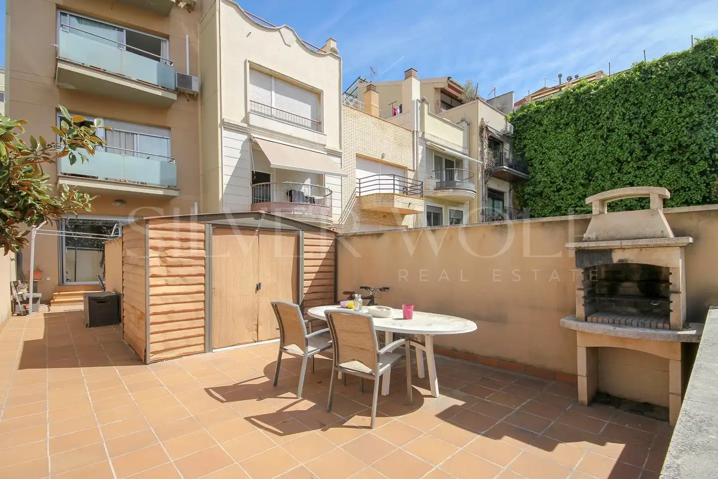 Terraza de Dúplex en venta en Molins de Rei con Calefacción, Terraza y Balcón
