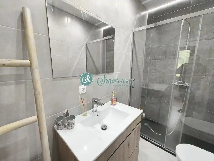 Bathroom of Houses for sale in Segovia  with Heating
