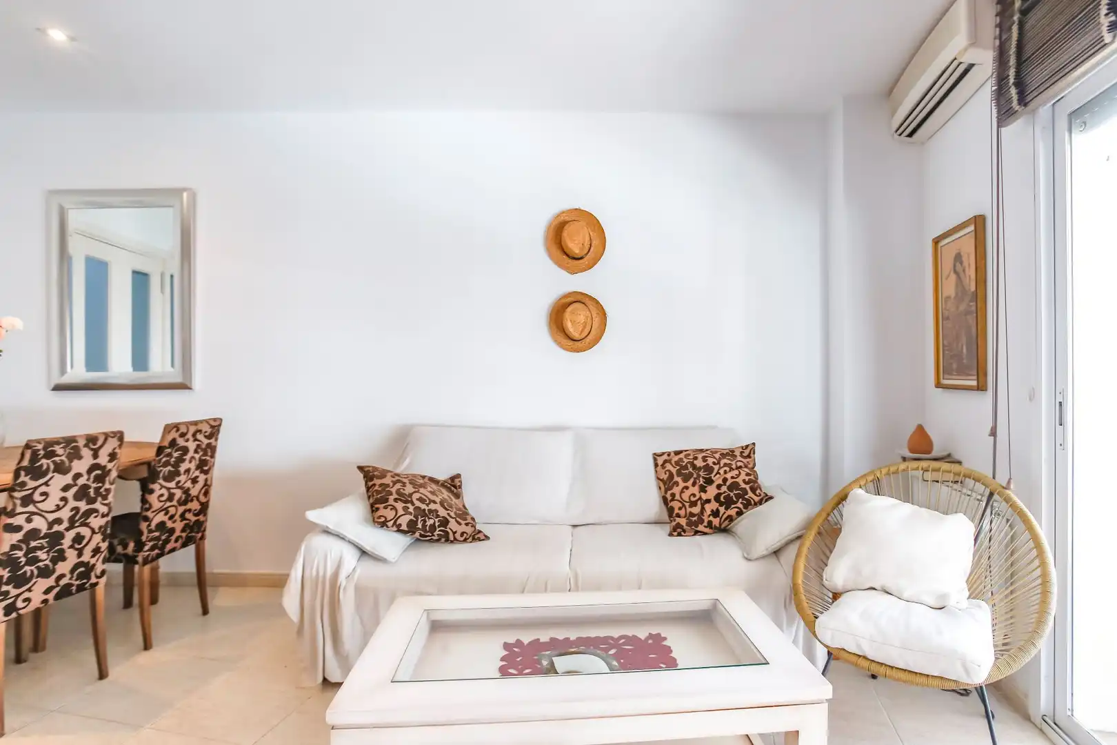 Living room of Flat for sale in Sitges  with Air Conditioner, Heating and Terrace