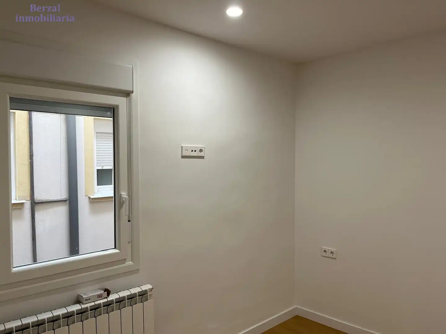 Habitación de Piso en venta en  Logroño con Calefacción y Trastero