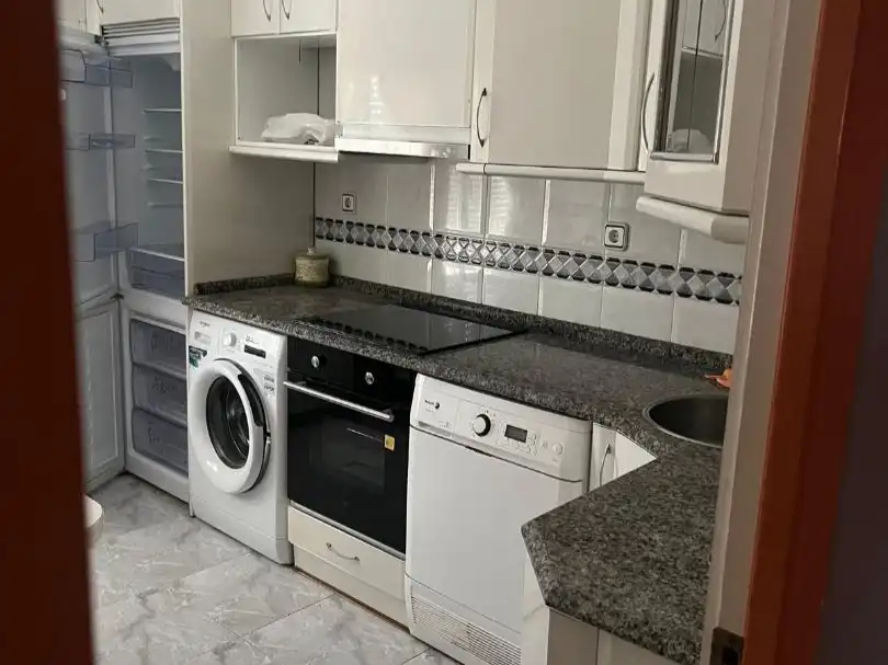Cuina de Pis de lloguer en Haro amb Calefacció, Parquet i Terrassa