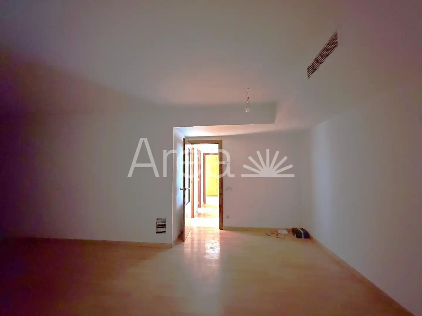 Piso en venta en Mataró con Jardín privado, Balcón y Piscina comunitaria