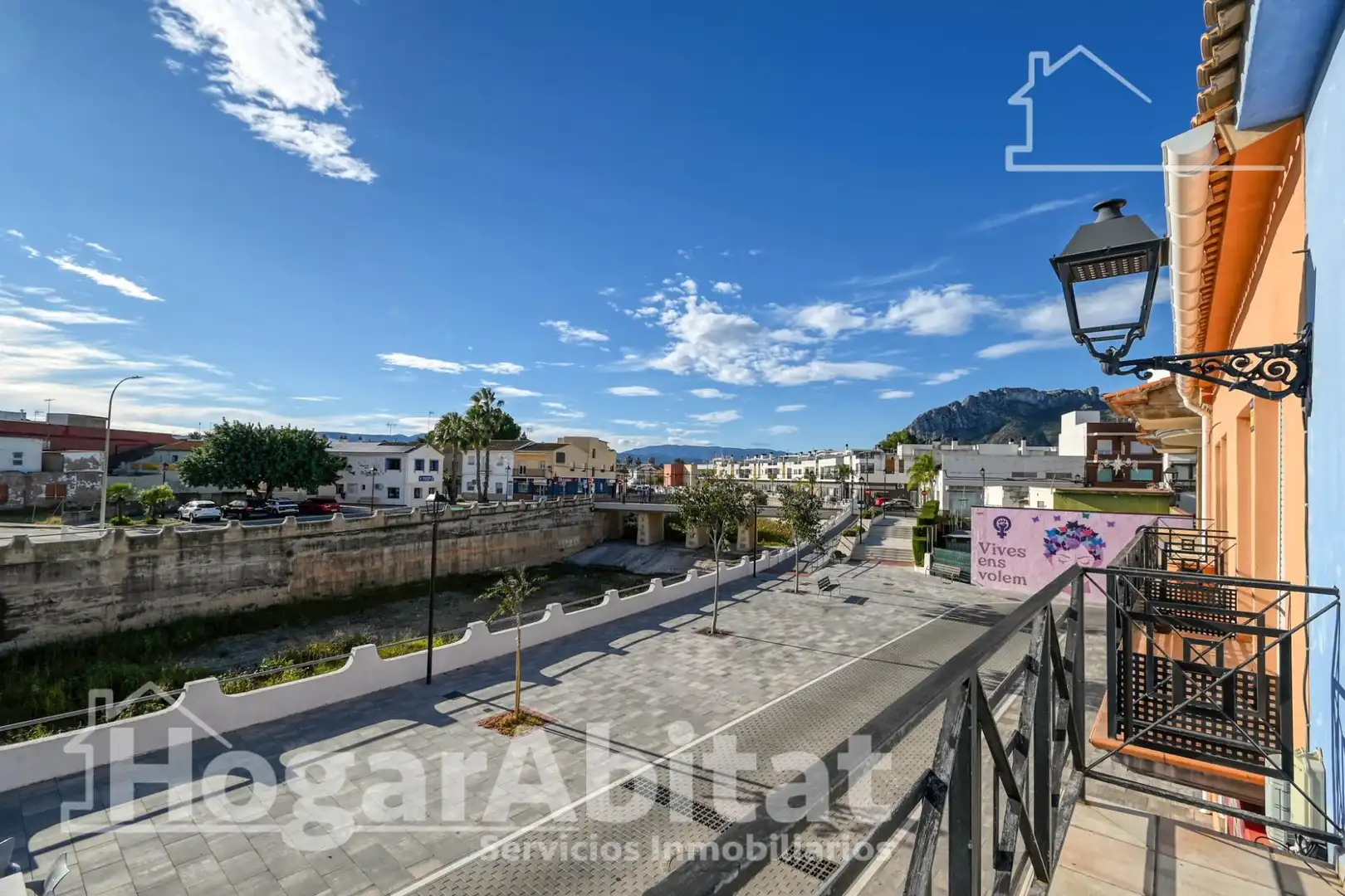 Exterior view of Flat for sale in Els Poblets  with Air Conditioner and Furnished