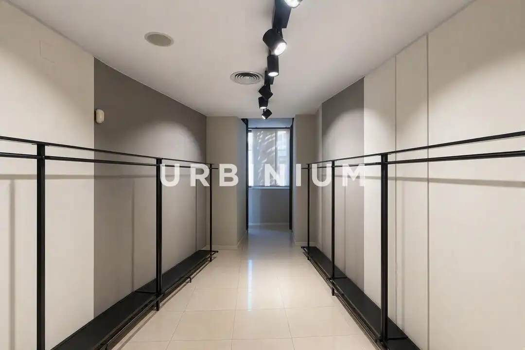 Business premises to rent in Carrer de l'Argenteria, imagen 3