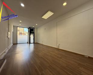 Premises for sale in Segovia Capital  with Air Conditioner