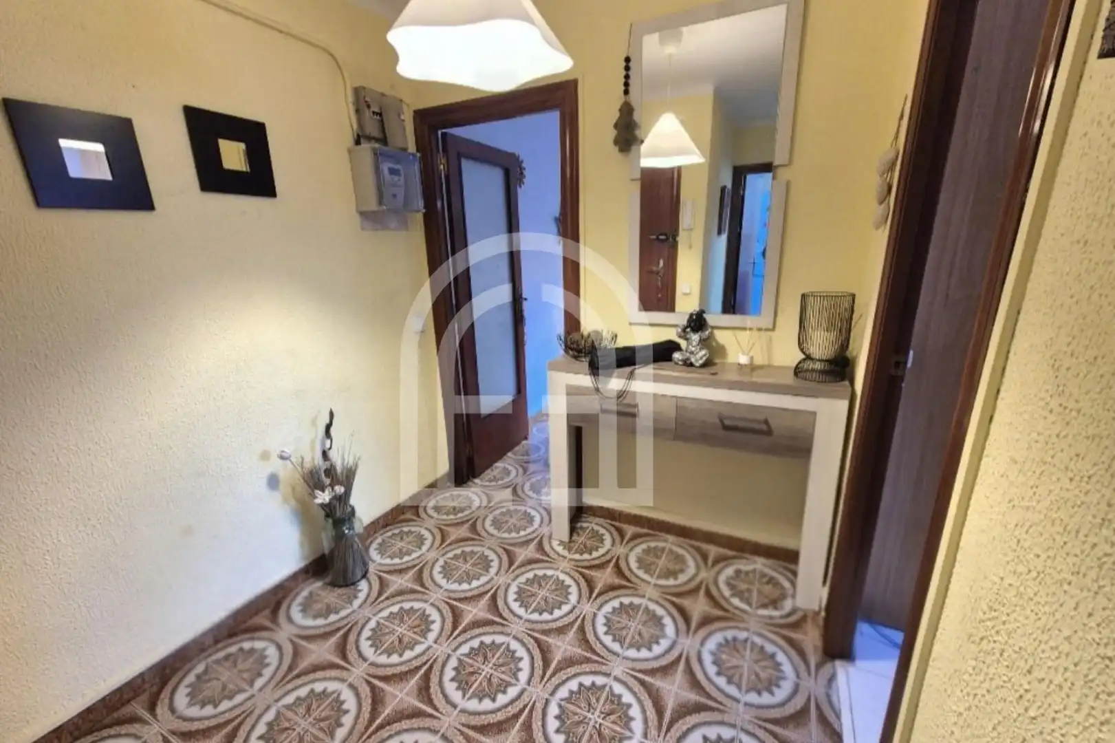 Flat for sale in Cornellà de Llobregat  with Air Conditioner and Balcony