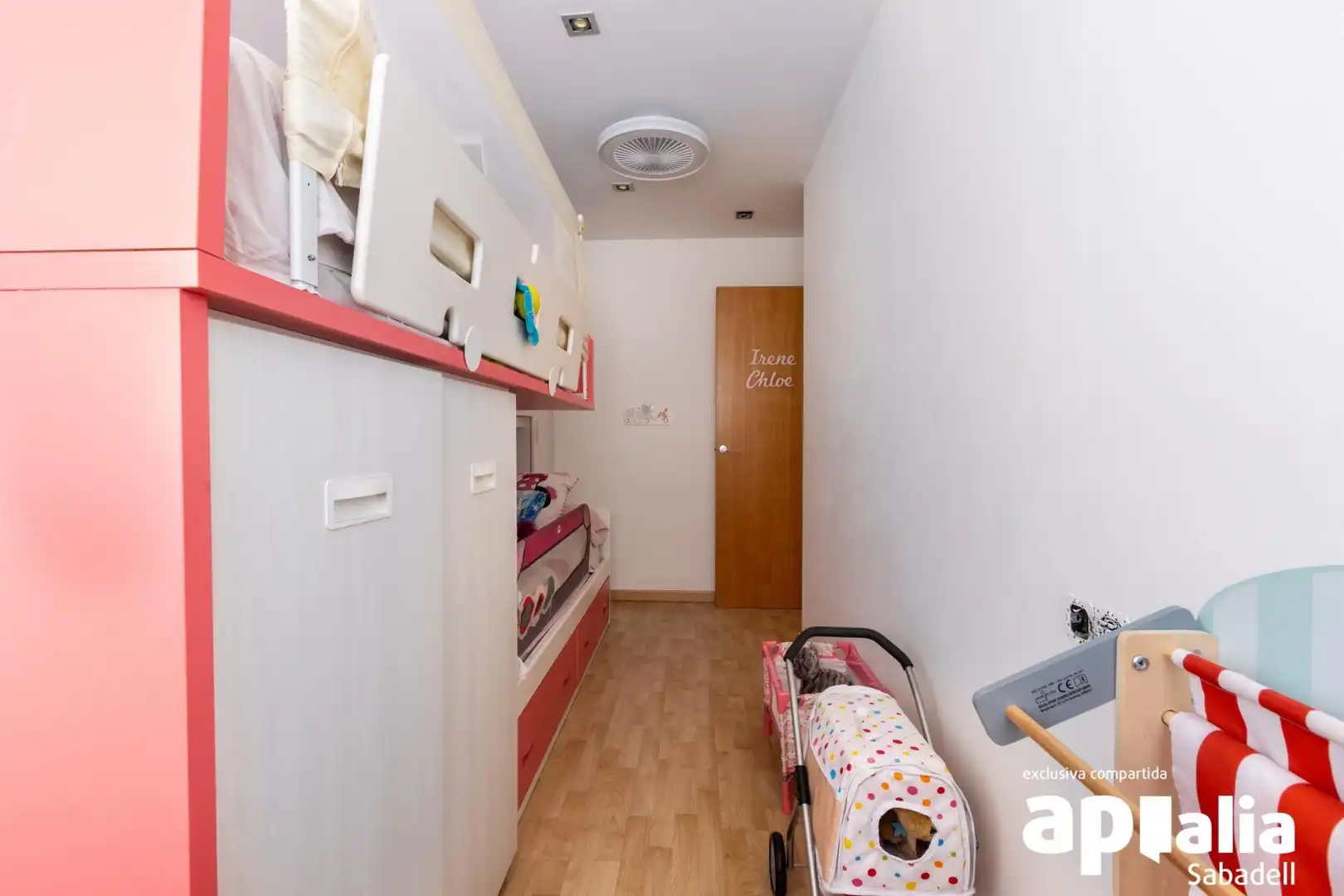 Piso en venta en Sabadell con Aire acondicionado, Calefacción y Piscina comunitaria