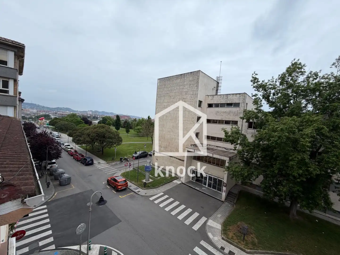 Vista exterior de Piso en venta en Gijón  con Calefacción