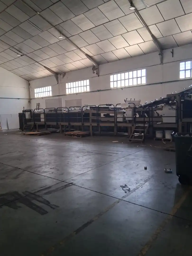 Industriegebäude zum Verkauf in Calle de los Montes de León 17, imagen 6