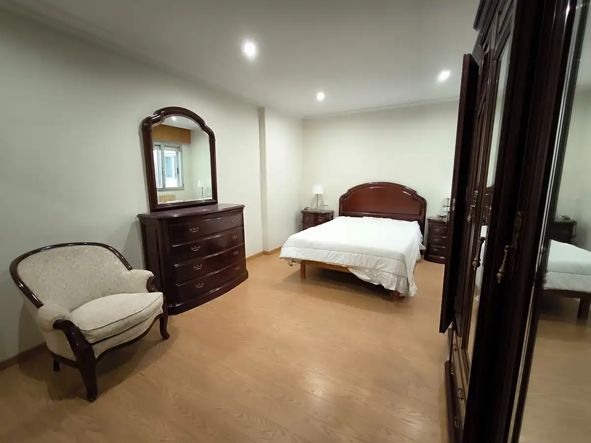 Habitación de Piso en venta en Vilagarcía de Arousa con Calefacción, Parquet y Amueblado