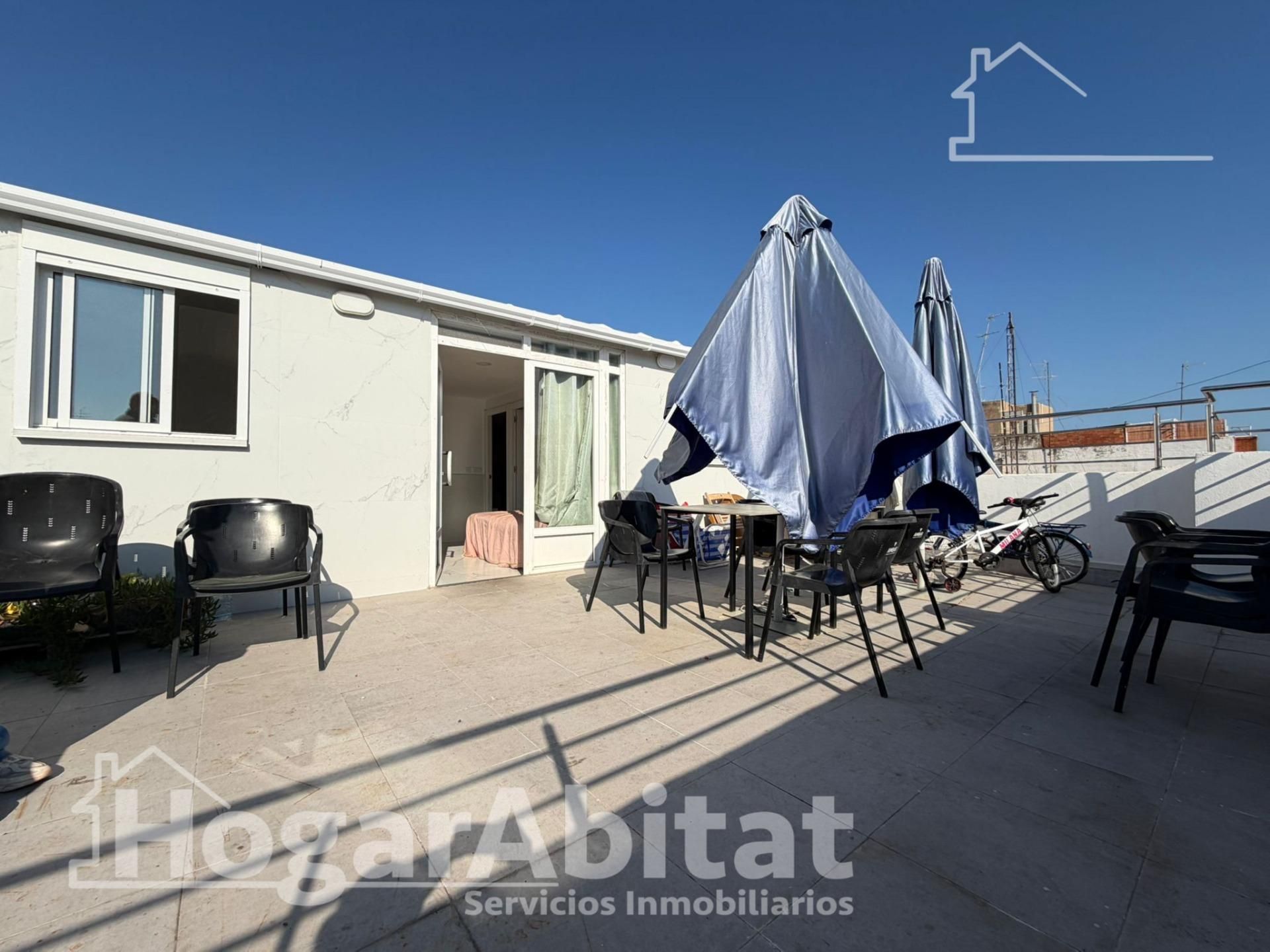 Vista exterior de Piso en venta en Sagunto / Sagunt con Terraza