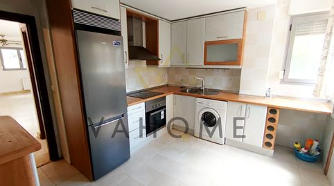 Foto 3 de Casa adosada en venta en Bargas, Toledo