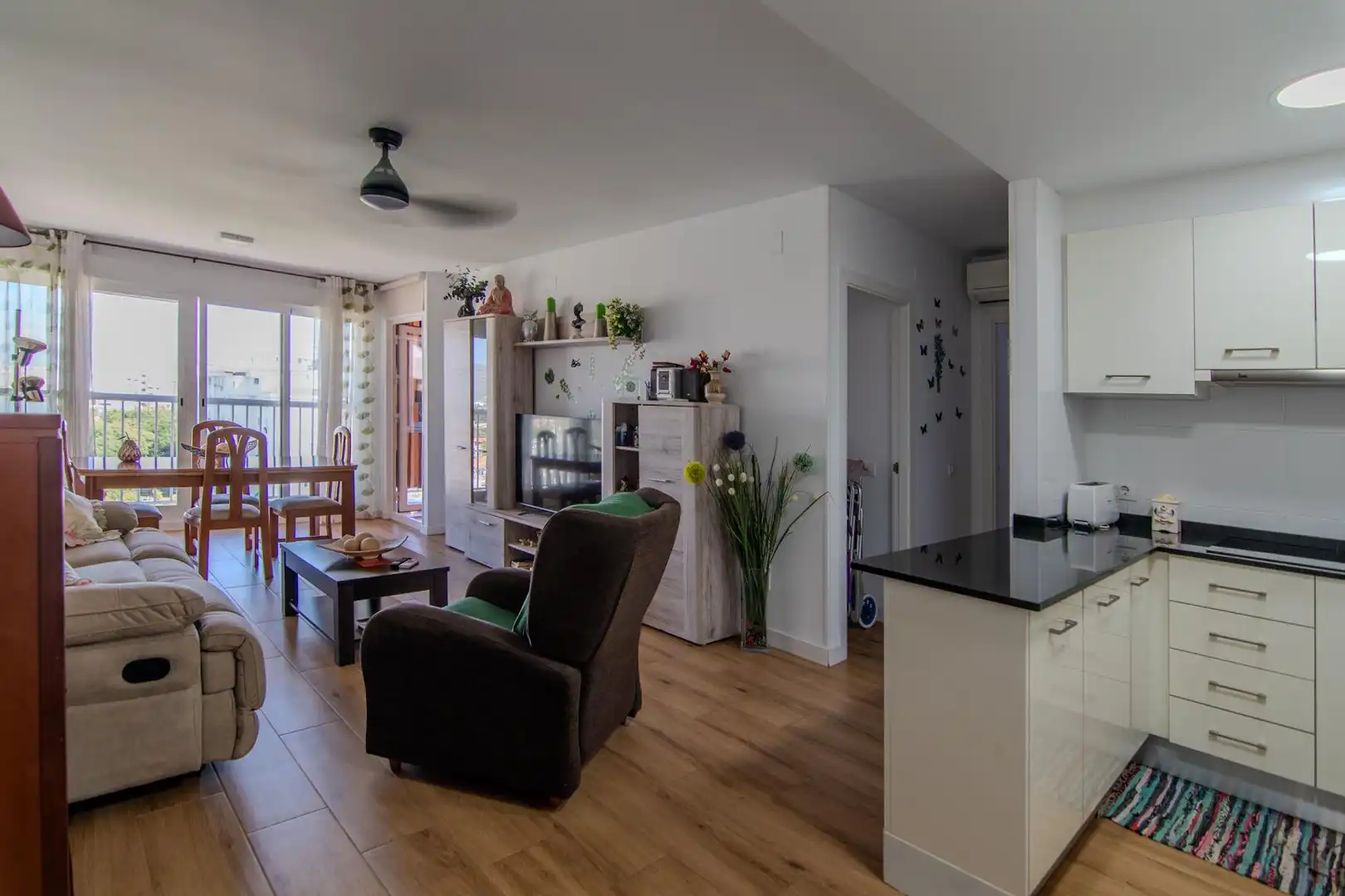 Sala de estar de Apartamento en venta en Gandia con Piscina comunitaria