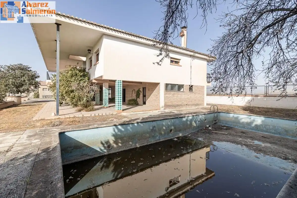 Casa rústica amb piscina en venda a Santa Fe, imagen 46