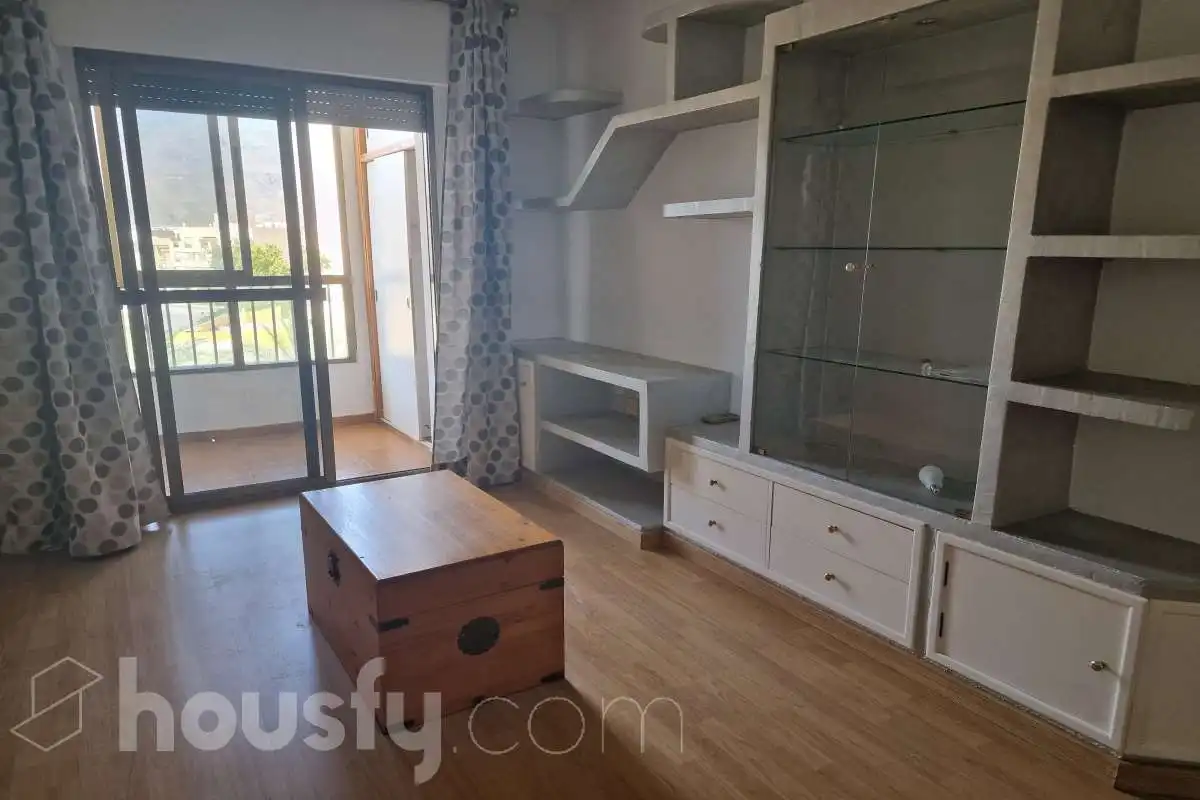 Sala d'estar de Pis de lloguer en El Ejido amb Aire condicionat, Traster i Moblat
