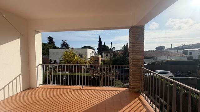 Casa adosada en Alquiler en Cabrils