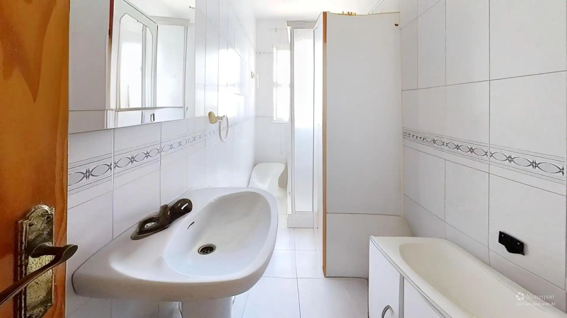 Badezimmer von Wohnungen zum Verkauf in Gualchos mit Klimaanlage, Terrasse und Abstellraum