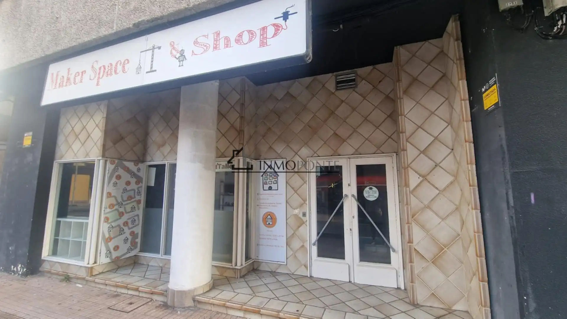 Local en venda a GERMÁN ADRIO, Zona Fernández Ladreda