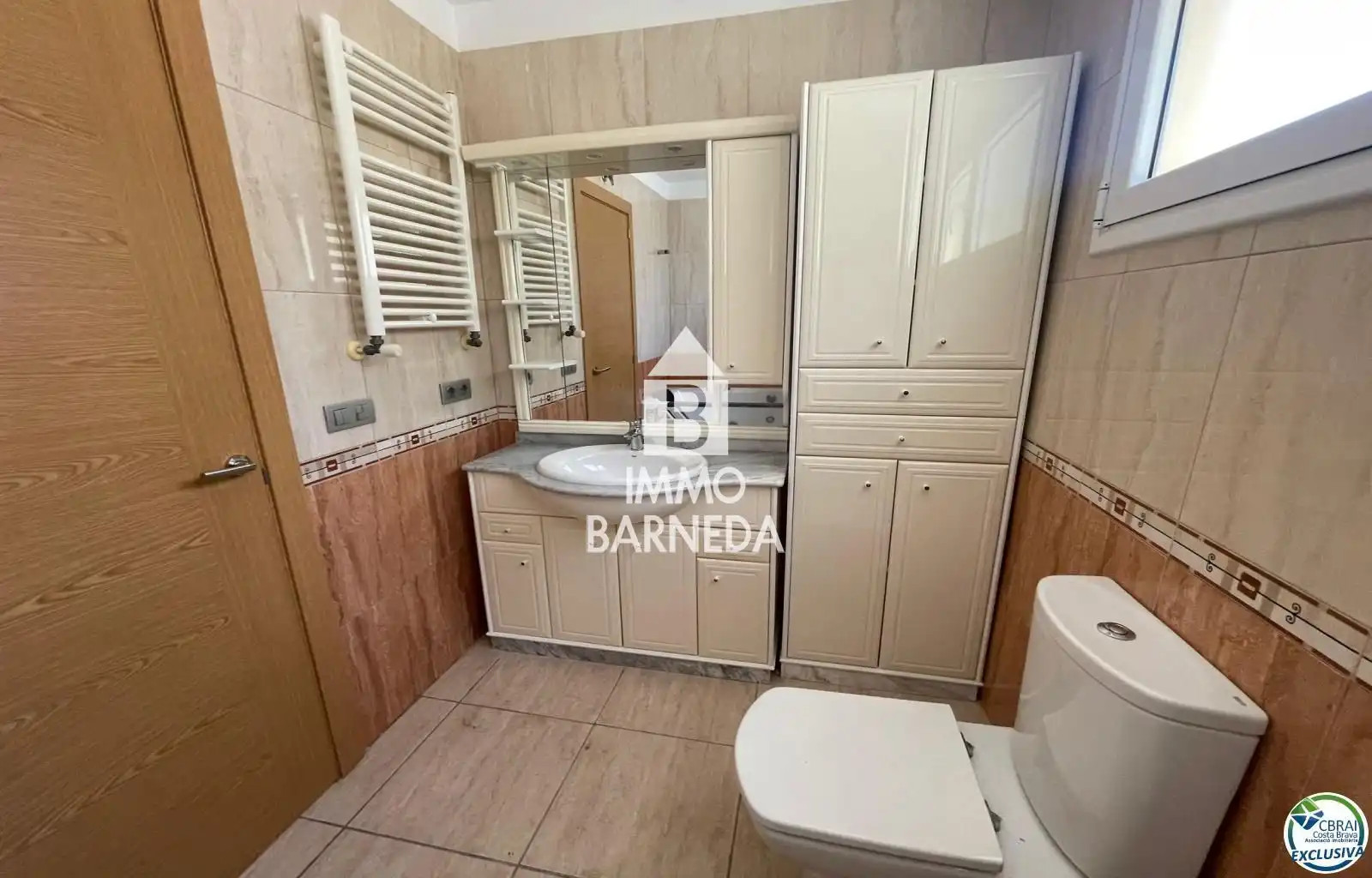 Bany de Casa o xalet en venda en Roses amb Calefacció, Jardí privat i Terrassa