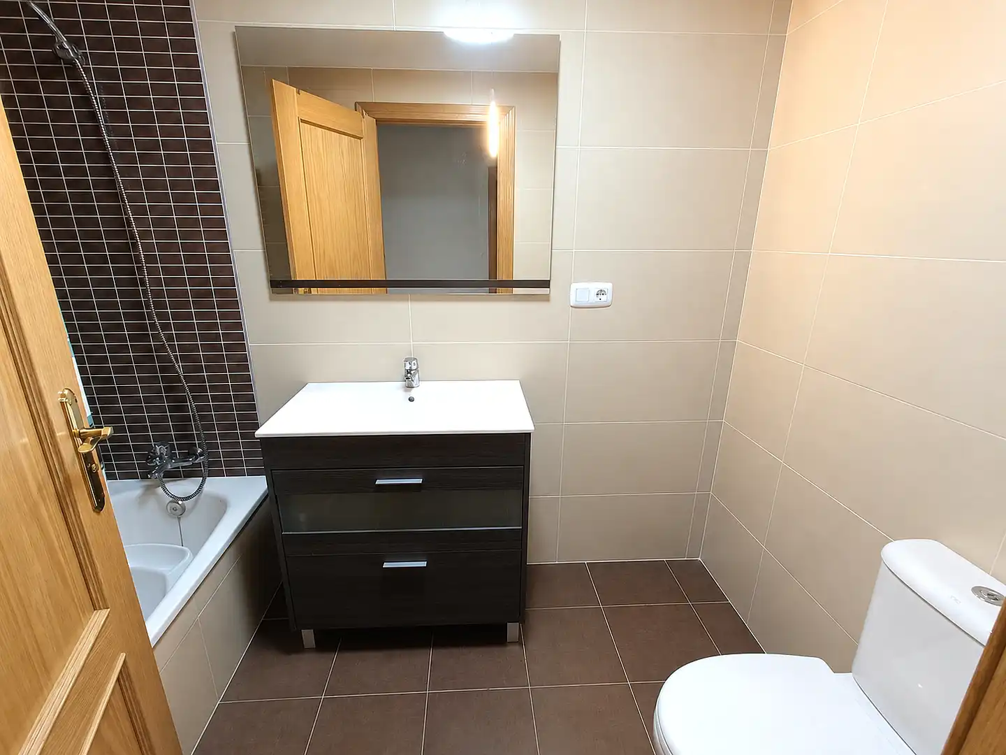 Baño de Piso en venta en Láchar con Amueblado