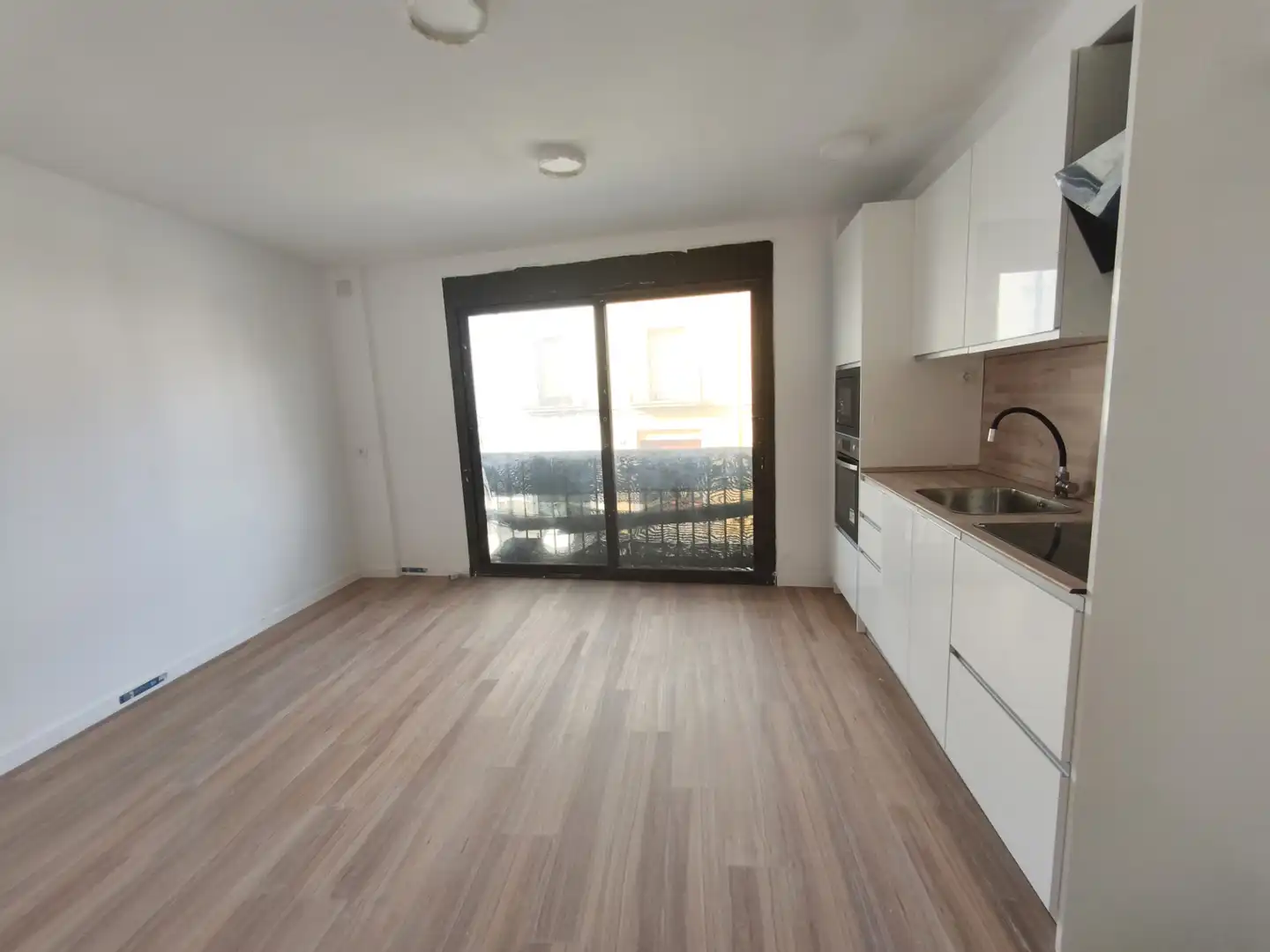 Flat with terrace for sale in Carretera dels Banys, imagen 12