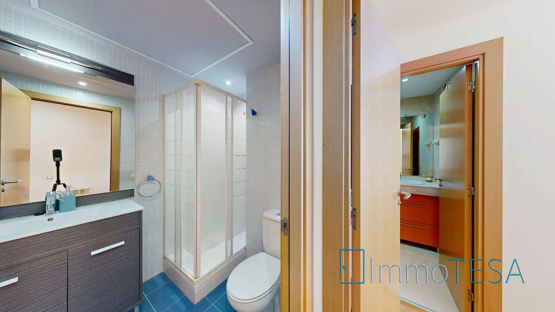 Bathroom of Flat for sale in Barberà del Vallès  with Air Conditioner, Heating and Parquet flooring