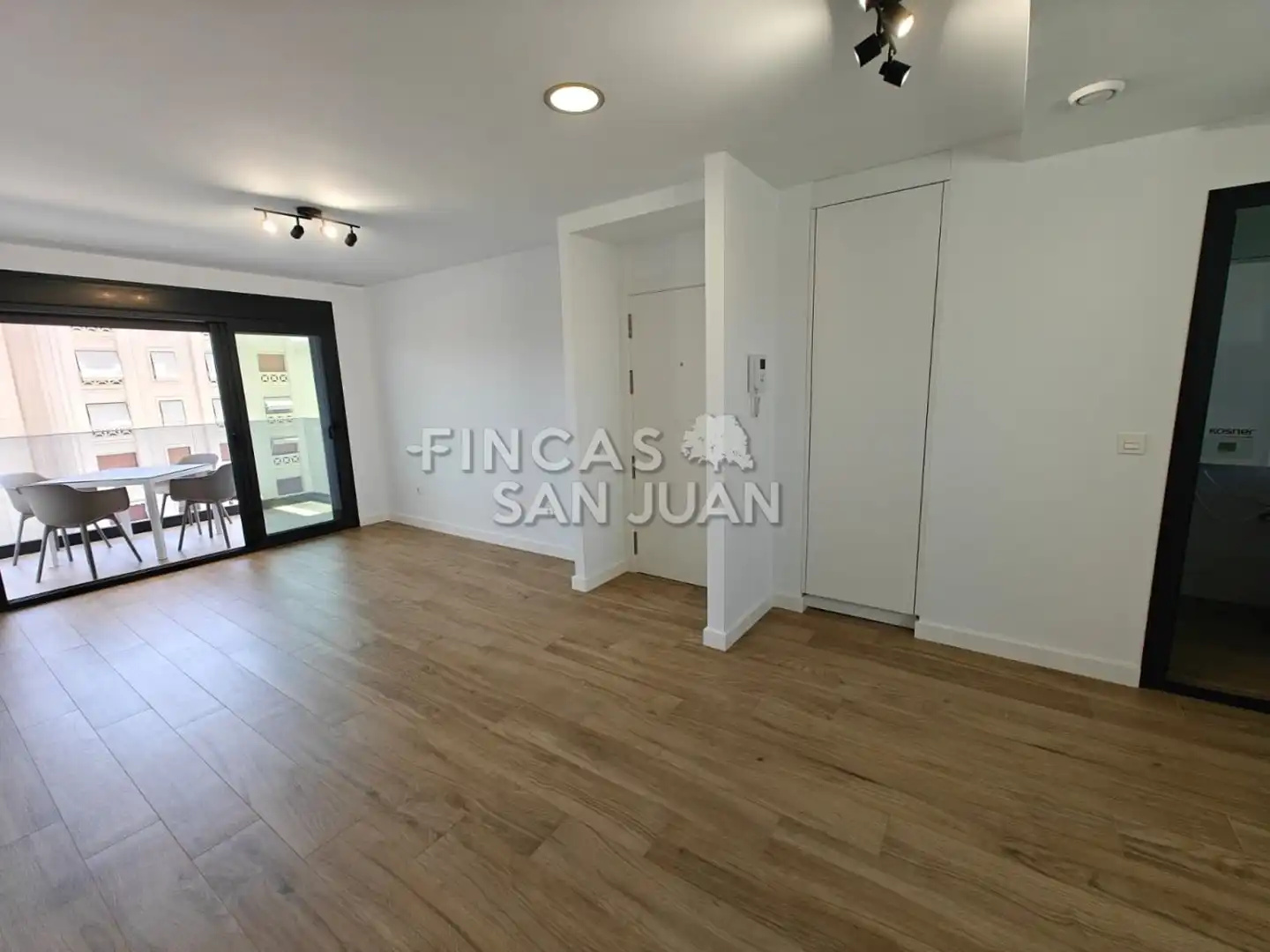 Piso de alquiler en Sant Joan d'Alacant con Terraza, Trastero y Piscina comunitaria