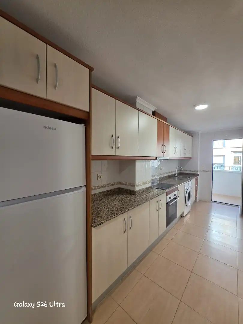 Küche von Wohnung zur Miete in Almoradí mit Möbliert, Ofen und Waschmaschine