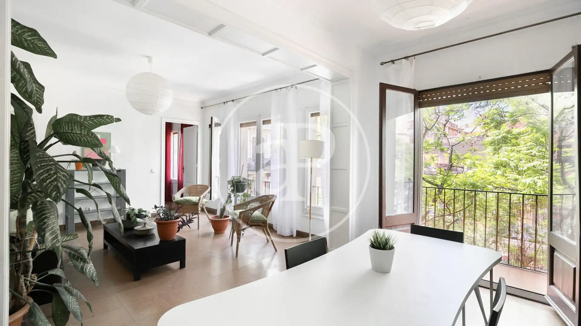Exterior view of Flat for sale in  Barcelona Capital  with Air Conditioner, Heating and Terrace