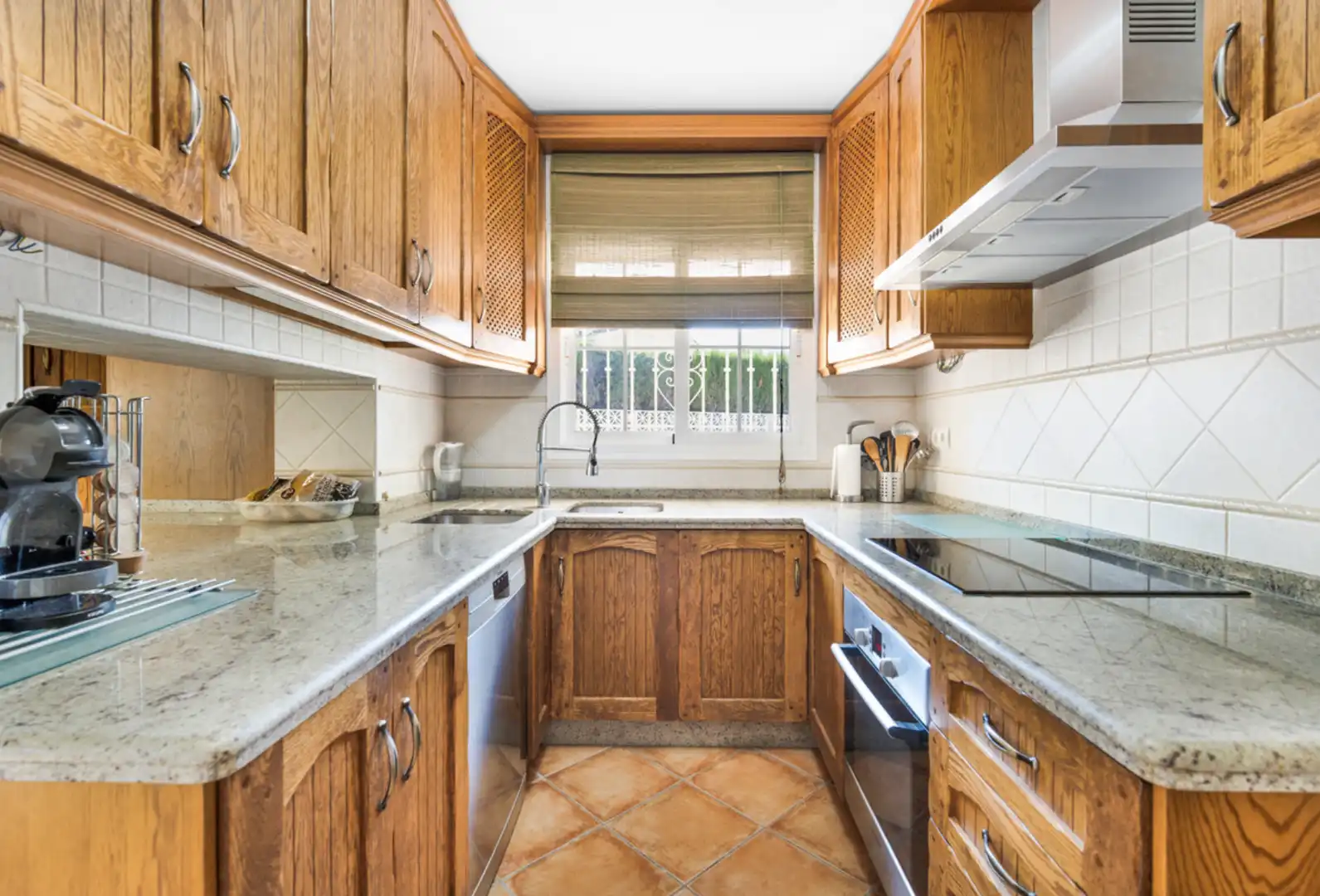 Chalet con terraza en venta en San Pedro de Alcántara, imagen 6