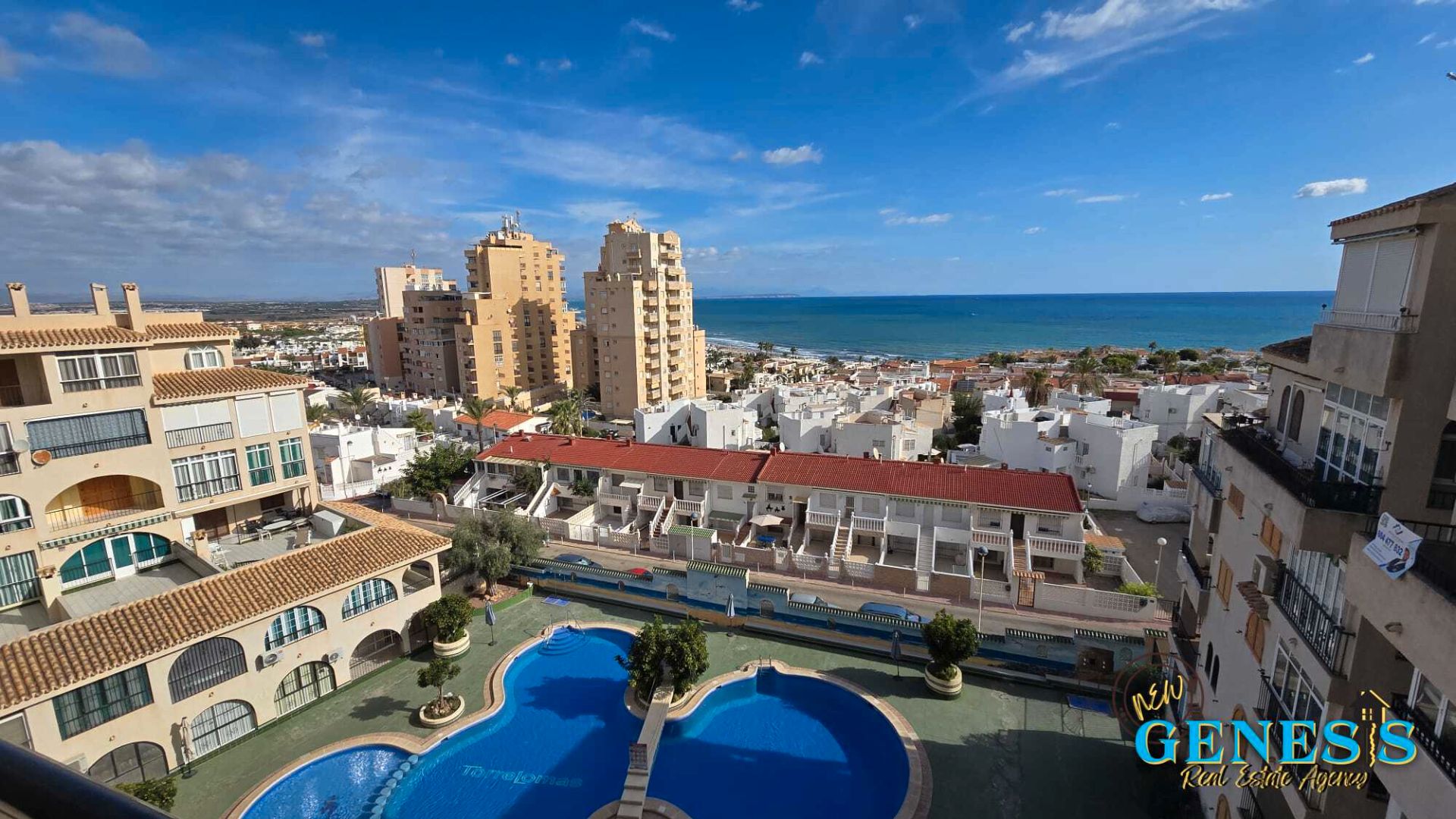 Vista exterior de Apartament en venda en Torrevieja amb Terrassa, Moblat i Rentadora