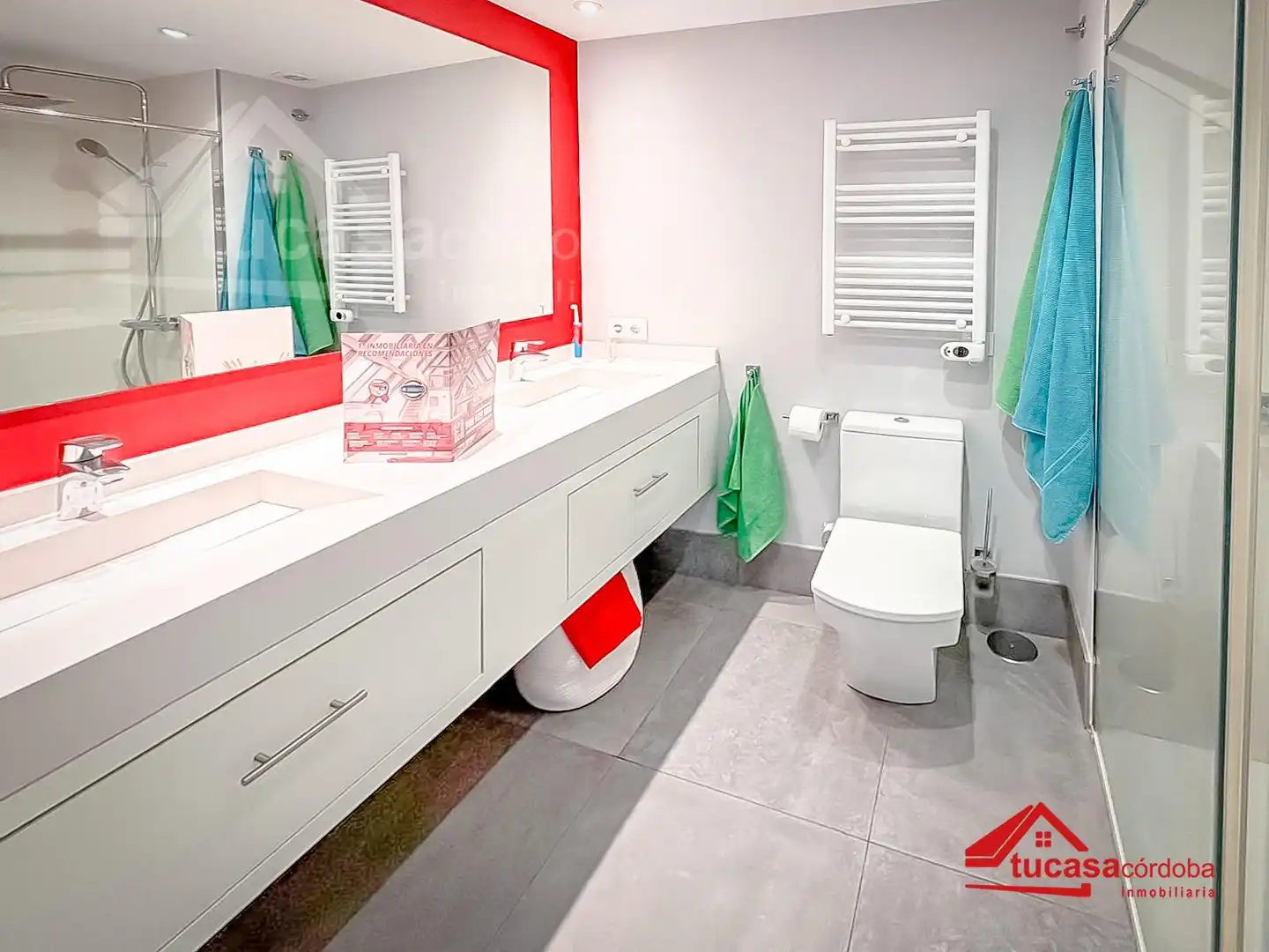 Bathroom of Flat for sale in Córdoba  with Air Conditioner and Terrace