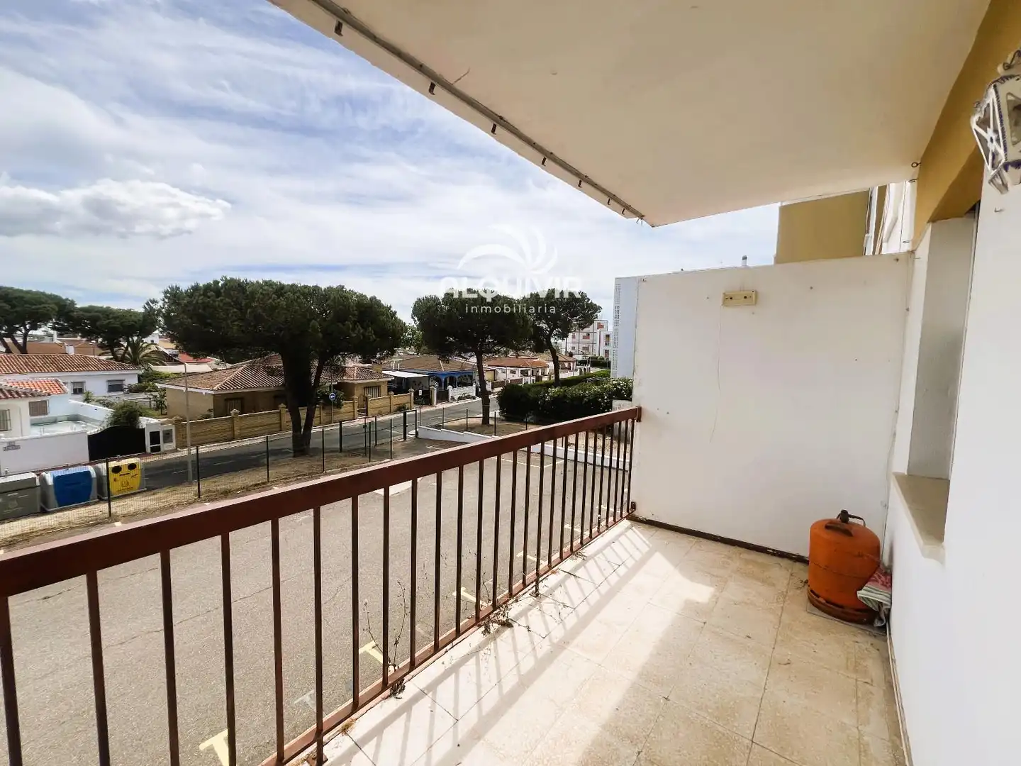 Vista exterior de Piso en venta en Almonte con Terraza, Piscina y Amueblado