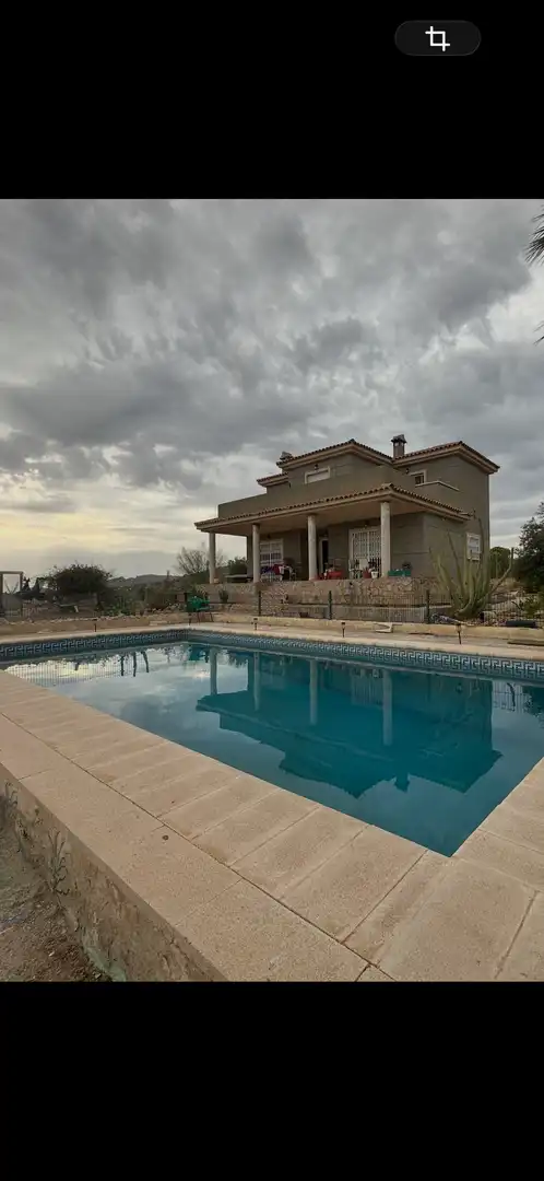 Casa con piscina in vendita a Partidas de Alicante