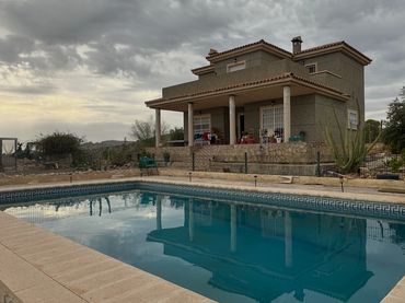 Casa con piscina in vendita a Partidas de Alicante