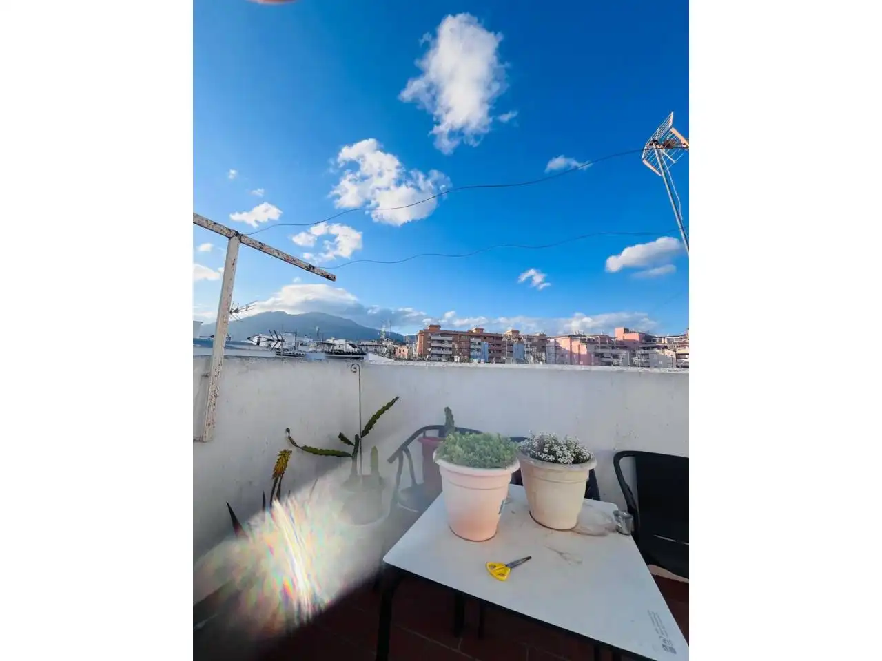 Vista exterior de Dúplex en venda en Estepona amb Aire condicionat, Terrassa i Moblat